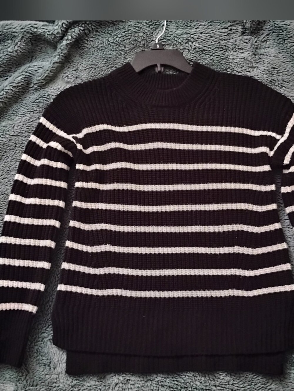 SO Crew Neck Sweater Women's Size XS